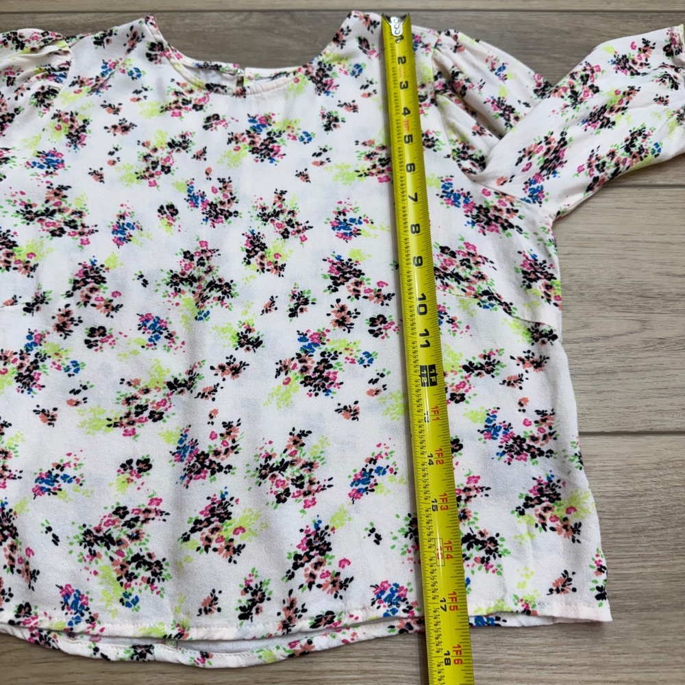 Revolve AFRM Floral Blouse Soft Girl Cali Summer Mina Rayon Crop Top Small - Picture 5 of 10